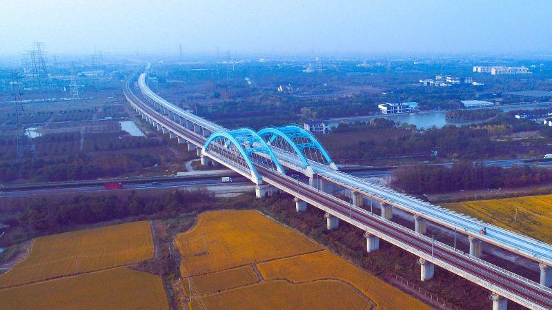 1.主图：南沿江城际铁路七浦塘1-96m系杆拱桥工程