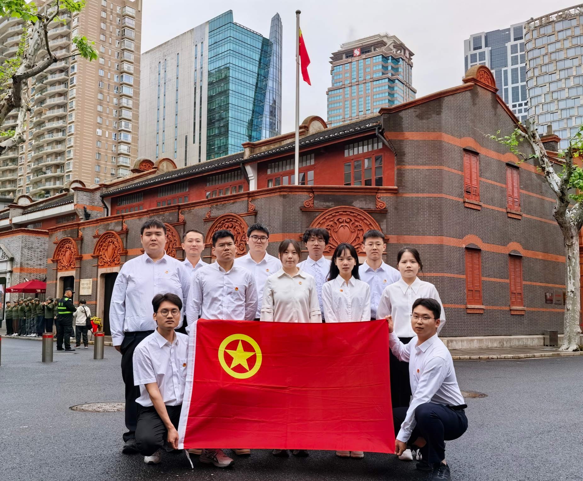 中国中铁各单位开展五四青年节系列活动